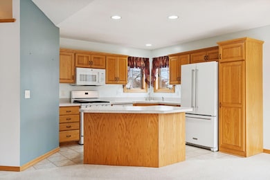 6109 Creekview Ln N, Brooklyn Park, MN 55443 - photo 5