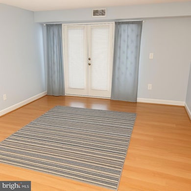 5909D Prince James Dr unit D, West Springfield, VA 22152 - photo 3