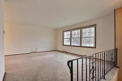 203 Las Olas Dr, Crown Point, IN 46307 - photo 4