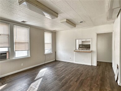 816 Midland Ave unit 2F, Midland, PA 15059 - photo 4
