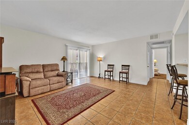 5229 Indian River Dr unit 237, Las Vegas, NV 89103 - photo 5