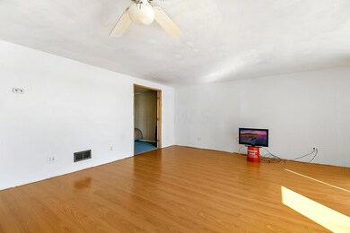 119 Lakeview Dr, Thornville, OH 43076 - photo 6