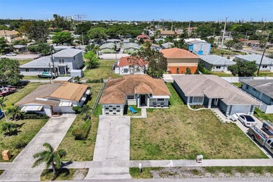 2213 Atlanta St, Hollywood, FL 33020 - photo 2