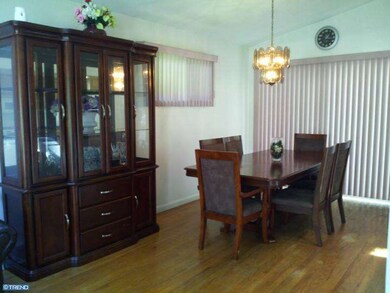 526 S Central Blvd, Broomall, PA 19008 - photo 5