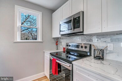 5712 Janice Ln, Temple Hills, MD 20748 - photo 5