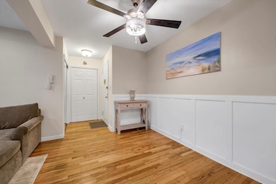 6515 Alderton St unit 3B, Rego Park, NY 11374 - photo 2