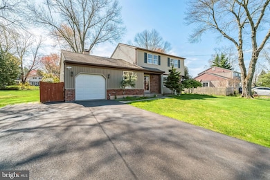 104 Sioux Rd, Doylestown, PA 18901 - photo 2