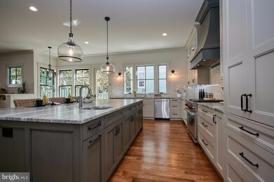 3313 John Marshall Dr, Arlington, VA 22207 - photo 7