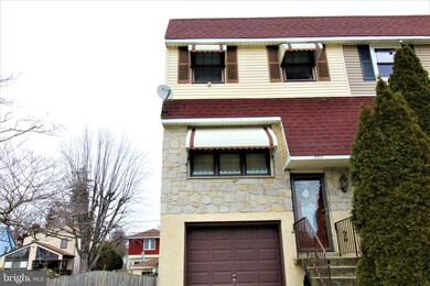 303 Patricia Ln, Secane, PA 19018 - photo 2