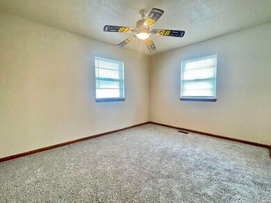 1205 N 14th St, Enid, OK 73701 - photo 7