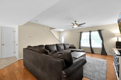 6-web-or-mls-543-herrogate-square