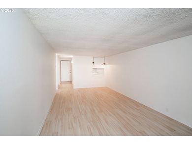 2665 Woodstone Place unit 24, Eugene, OR 97405 - photo 6