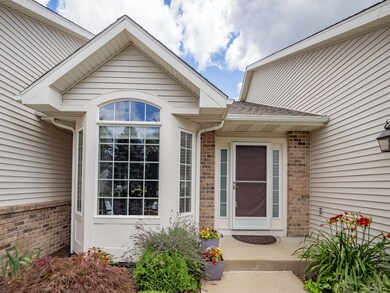 207 Round Hill Rd-103