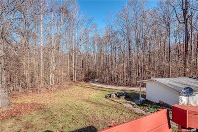 532 S Greenbriar Rd, Statesville, NC 28625 - photo 5
