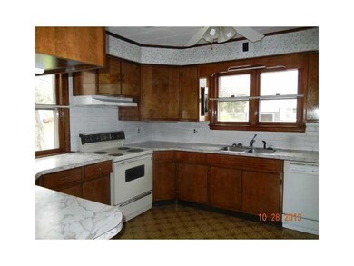 77 New Hampshire St, Millinocket, ME 04462 - photo 6