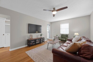 96 N Kellner Rd, Columbus, OH 43209 - photo 3