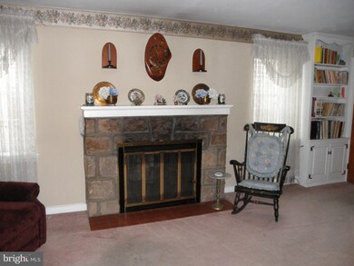 144 Berkeley Rd, Glenside, PA 19038 - photo 4