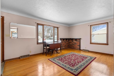 1107 Downing Ave, Waterloo, IA 50701 - photo 4