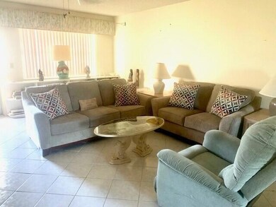 66 Windsor D, West Palm Beach, FL 33417 - photo 7