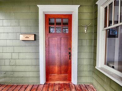 500 Bartlett St, Lansing, MI 48915 - photo 2