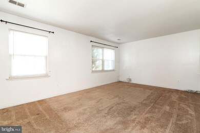 9710 Hagel Cir unit D, Lorton, VA 22079 - photo 6