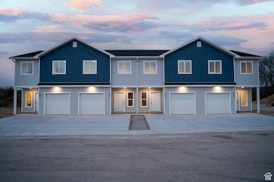 Photos are of a previously built townhome. Finish package varies depending on the townhome. Ask for details.