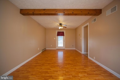 2568 Rocky Spring Rd, Chambersburg, PA 17201 - photo 6