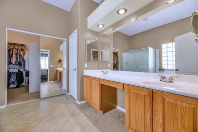 9563 E Lockwood Cir, Mesa, AZ 85207 - photo 5