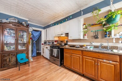 356 Henry St, Orange, NJ 07050 - photo 2