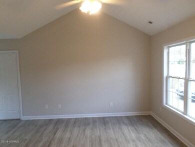 127 Settlers Cir, Jacksonville, NC 28546 - photo 6