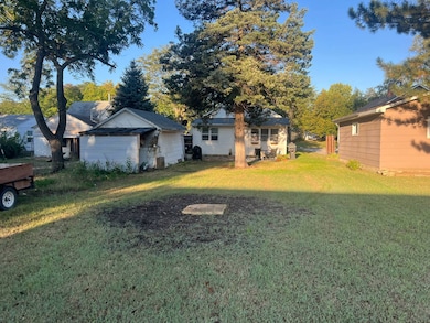 414 N Walnut St, Beloit, KS 67420 - photo 5