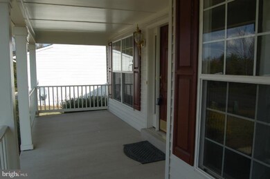 10205 Picturesque Ct, Nokesville, VA 20181 - photo 2