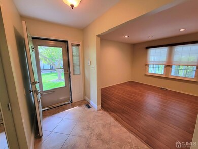8 Berkshire Dr unit B, Monroe Township, NJ 08831 - photo 2