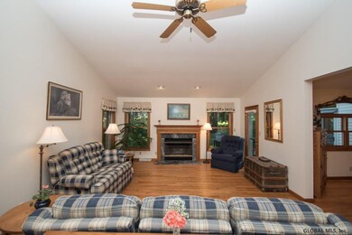 48 Mccormack Rd, Slingerlands, NY 12159 - photo 3