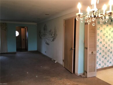 5419 Holly Rd, Bedford, OH 44146 - photo 7