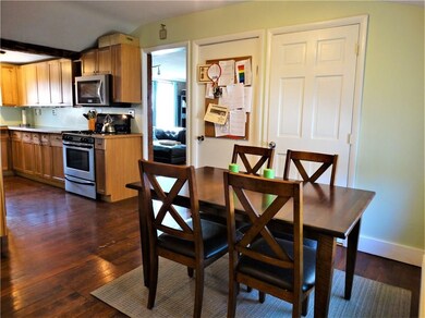 View shoes the dining space as well as the kitchen