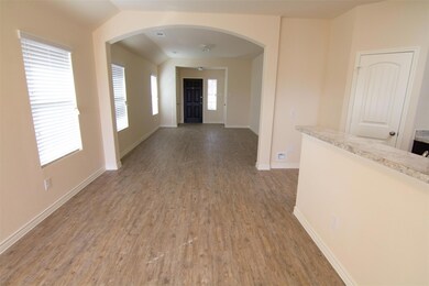 1609 Bobolink, Ennis, TX 75119 - photo 7