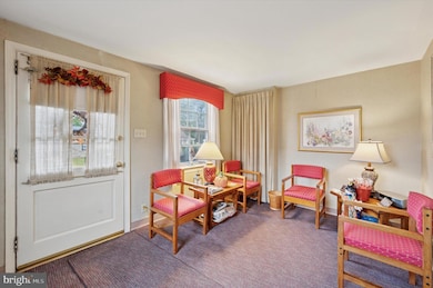 363 Holmes Rd, Holmes, PA 19043 - photo 4