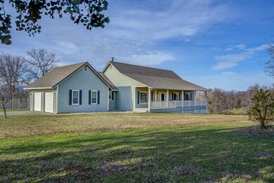 21088 Boyle Rd, Redding, CA 96003 - photo 4