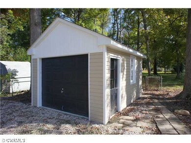 Parking Lot/Garage