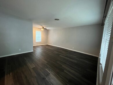 128 Vandenburg Dr unit A, Denison, TX 75020 - photo 4