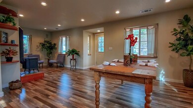 780 NE 12th St, Grants Pass, OR 97526 - photo 6