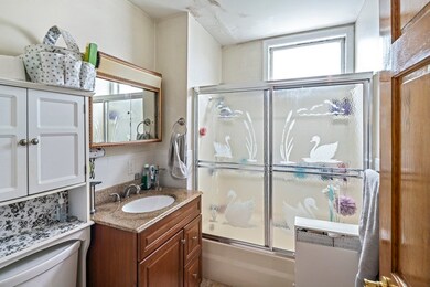105 Walnut St unit 1, Somerville, MA 02145 - photo 5