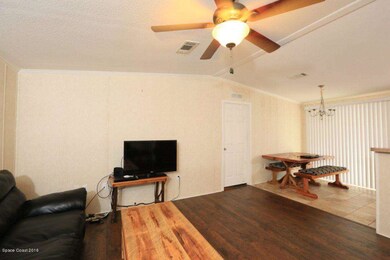 425 Royal Tern - Eat-in Kitchen - Living
