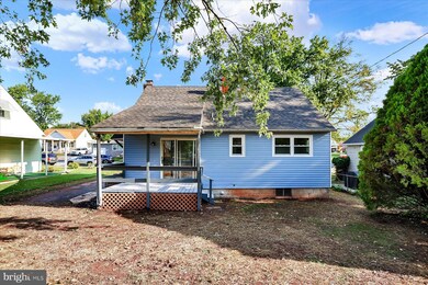 148 E Roosevelt Ave, Middletown, PA 17057 - photo 2