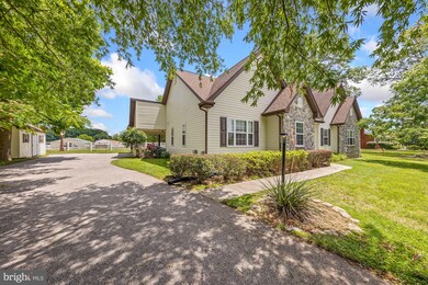 16103 Julie Ln, Laurel, MD 20707 - photo 2