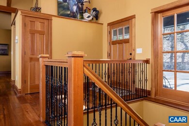 582 Pedlars Edge Dr, Roseland, VA 22967 - photo 2