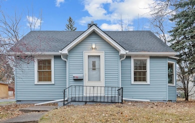 1010 Summit Ave, South Saint Paul, MN 55075 - photo 2