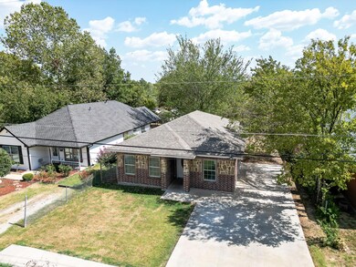 407 Houston St, Ennis, TX 75119 - photo 2