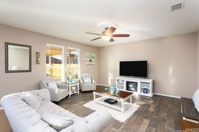 10123 Reyes Heights, San Antonio, TX 78254 - photo 4